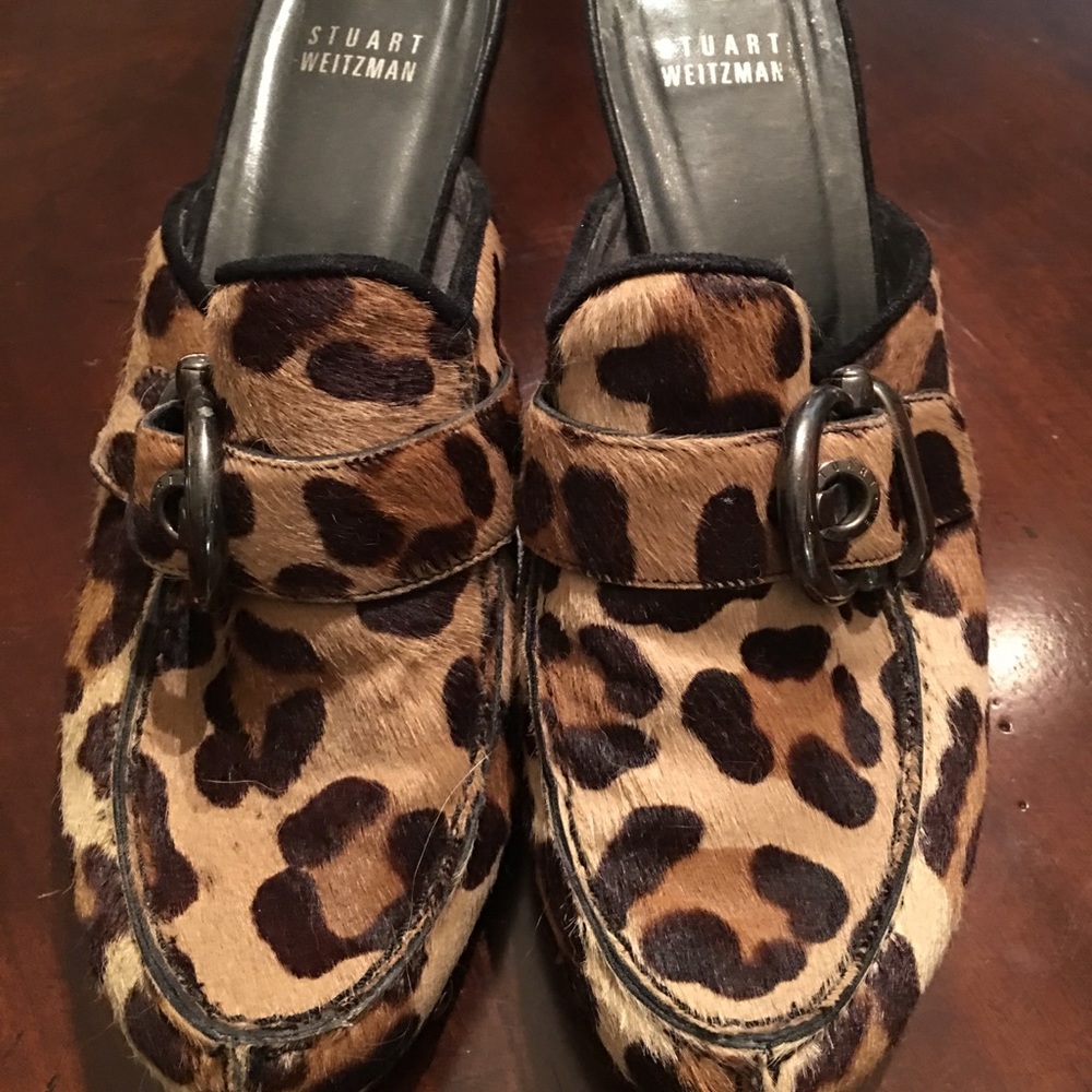 Stuart Weitzman leopard clogs